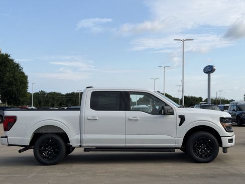 New 2026 Ford F150 XLT w/ Equipment Group 302A MID RWD image 3