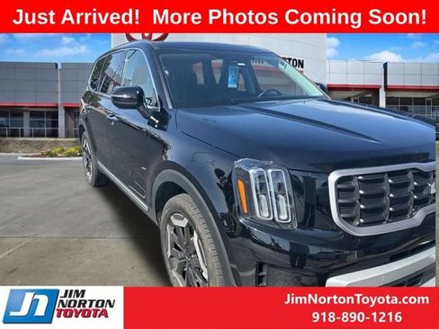 Used 2025 Kia Telluride S FWD image 1