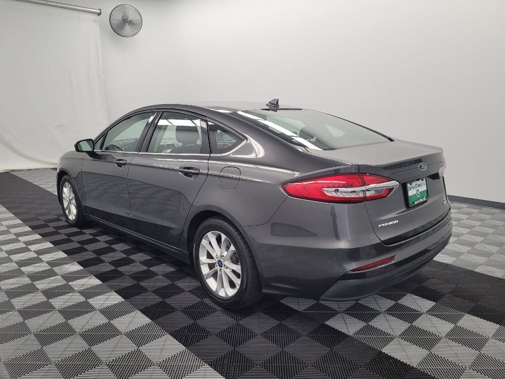 Used 2020 Ford Fusion SE FWD image 5
