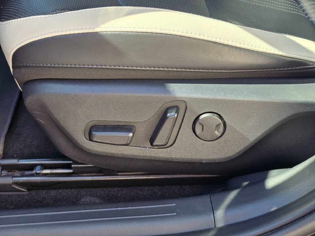 Used 2023 Kia EV6 GT-Line AWD/4WD image 14