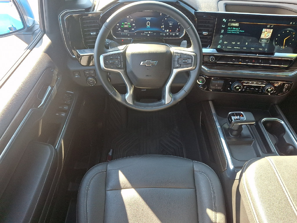 Used 2024 Chevrolet Silverado 1500 RST AWD/4WD image 12