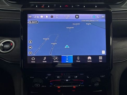 Used 2023 Jeep Grand Cherokee Overland w/ MOPAR Finishing Package image 39