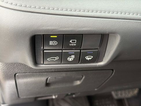 Used 2022 Toyota Highlander Platinum image 5