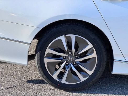Used 2021 Honda Accord EX image 33