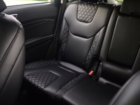 Used 2024 Ford Edge Titanium image 14