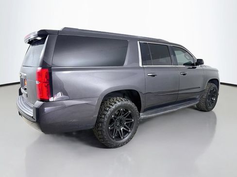Used 2018 Chevrolet Suburban LS AWD/4WD image 8
