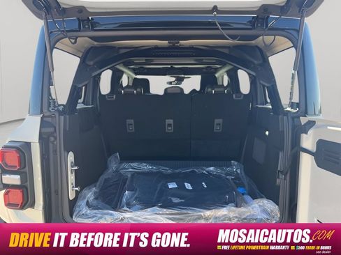 New 2025 Ford Bronco Raptor AWD/4WD image 18