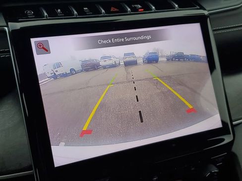 Used 2023 Jeep Grand Cherokee Limited image 24