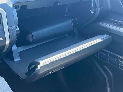 Certified 2026 Toyota Tacoma SR image 26