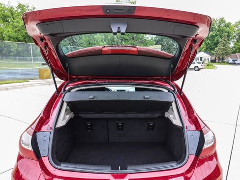 Used 2017 Chevrolet Cruze LT w/ Convenience Package FWD image 19