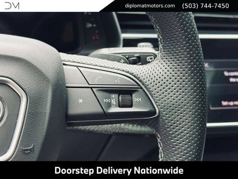 Used 2023 Audi SQ8 Prestige AWD/4WD image 31