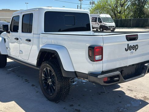 Certified 2025 Jeep Gladiator Sport image 7