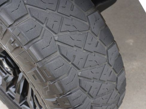 Used 2018 Toyota 4Runner TRD Off-Road image 12