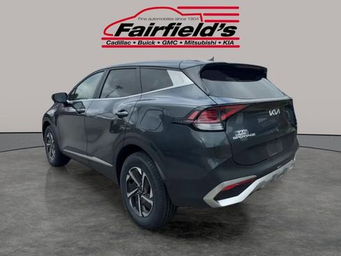 Used 2023 Kia Sportage LX image 3