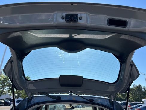 Used 2022 Nissan Kicks SV image 47