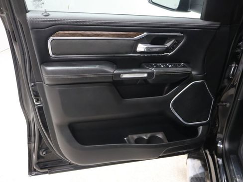 Used 2019 RAM 1500 Laramie image 15
