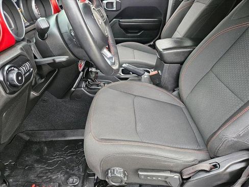 Used 2018 Jeep Wrangler Unlimited Rubicon image 15