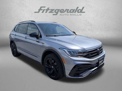 Used 2024 Volkswagen Tiguan SE R-Line AWD/4WD image 1