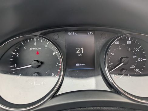 Used 2019 Nissan Rogue SL w/ Premium Package FWD image 15