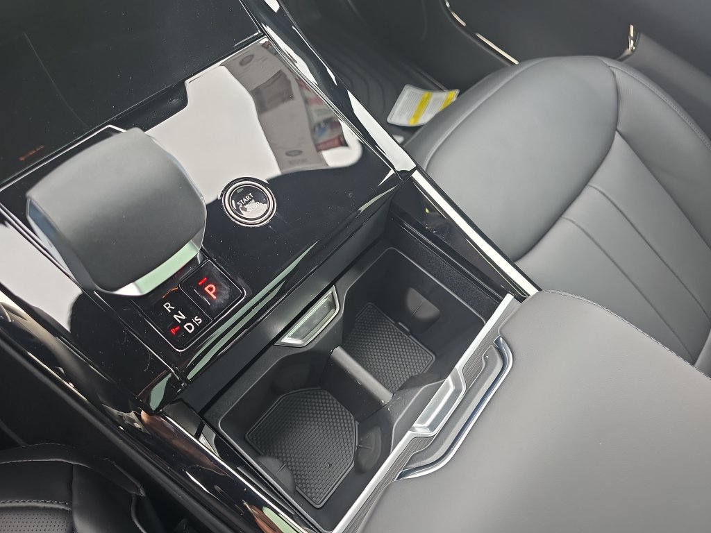 New 2026 Land Rover Range Rover Sport Dynamic SE AWD/4WD image 18
