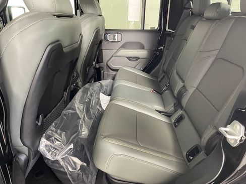 New 2026 Jeep Gladiator Mojave AWD/4WD image 14