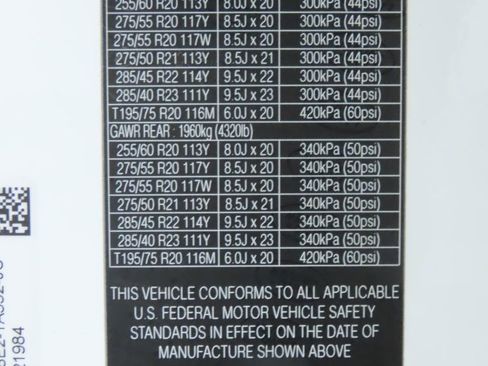 Certified 2023 Land Rover Range Rover SE image 36