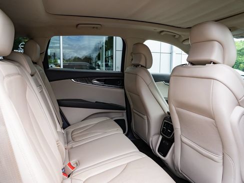 Used 2019 Lincoln Nautilus Reserve w/ Cargo Utility Package AWD/4WD image 25