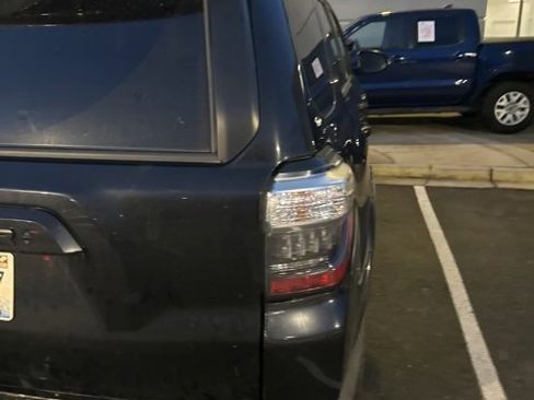 Used 2020 Toyota 4Runner Venture image 10