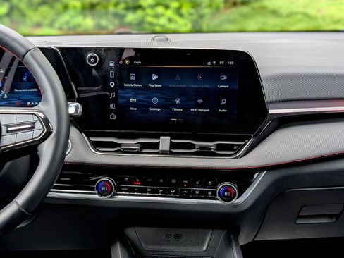 Used 2025 Chevrolet Equinox RS w/ Safety and Technology Package FWD image 15