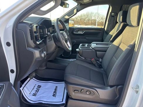 Certified 2025 GMC Sierra 1500 Elevation image 12