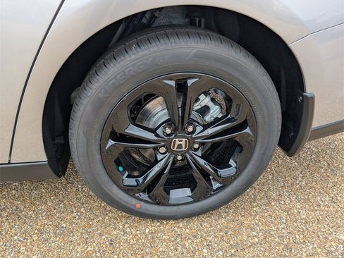 New 2025 Honda Accord SE image 31