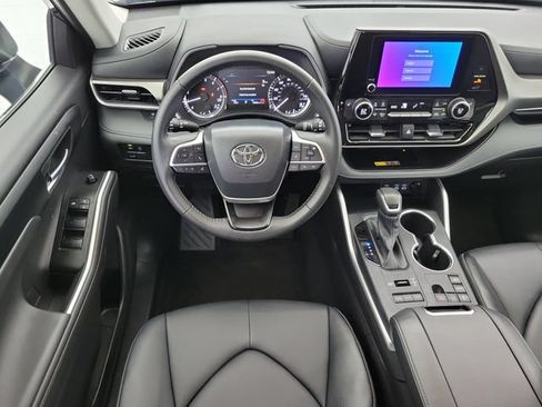 Used 2026 Toyota Highlander XLE AWD/4WD image 18