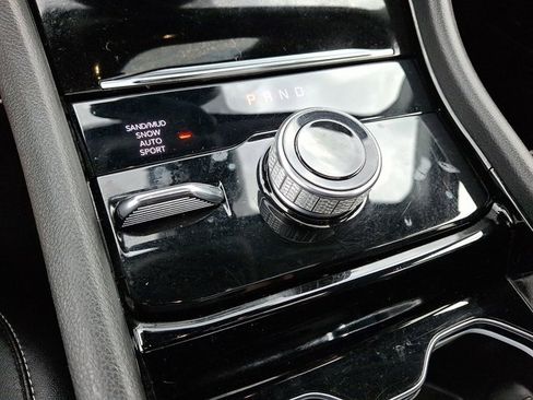 Certified 2022 Jeep Grand Cherokee L Limited image 19