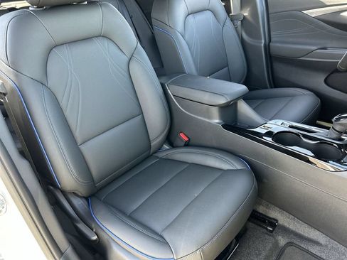 New 2026 Buick Envista Sport Touring w/ Convenience I Package FWD image 29