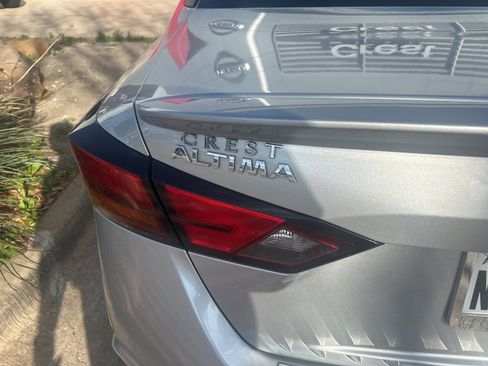 Certified 2020 Nissan Altima 2.5 SV image 11