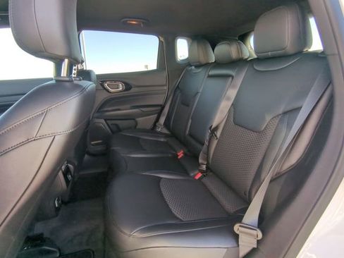 New 2026 Jeep Compass Latitude image 15