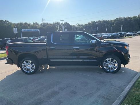 New 2026 Chevrolet Silverado 1500 High Country AWD/4WD image 11