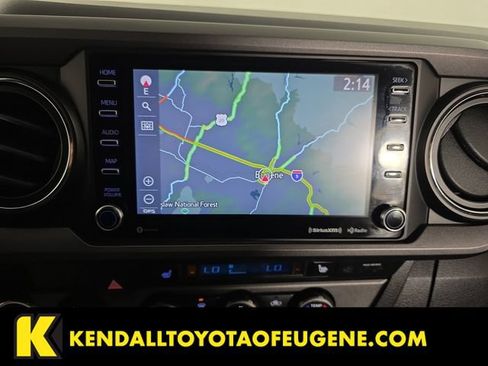 Used 2021 Toyota Tacoma TRD Sport AWD/4WD image 15