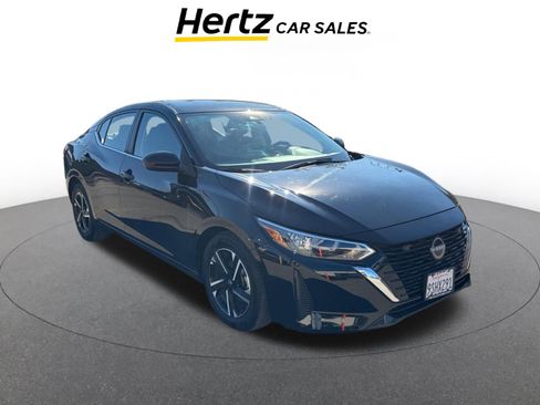 Used 2025 Nissan Sentra SV image 1