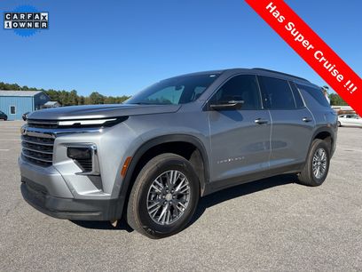 Used 2025 Chevrolet Traverse LT w/ Enhanced Driving Package