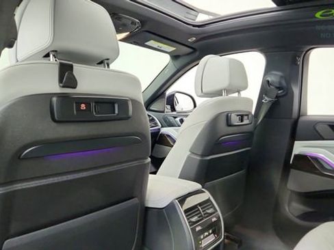 Used 2023 BMW X6 xDrive40i w/ Executive Package AWD/4WD image 31