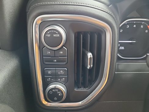Used 2021 GMC Sierra 2500 SLE w/ SLE Value Package; AWD/4WD image 22