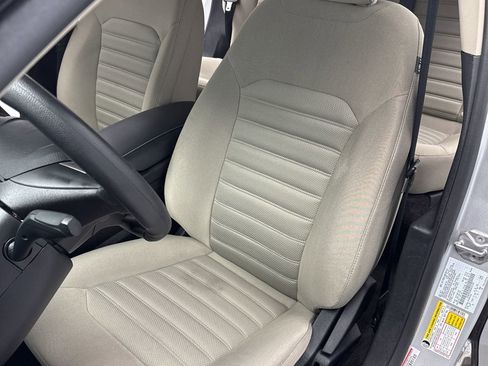 Used 2018 Ford Fusion S image 9