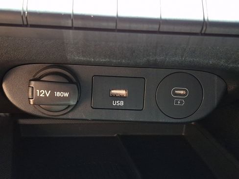 Certified 2025 Hyundai Elantra Sport FWD image 25