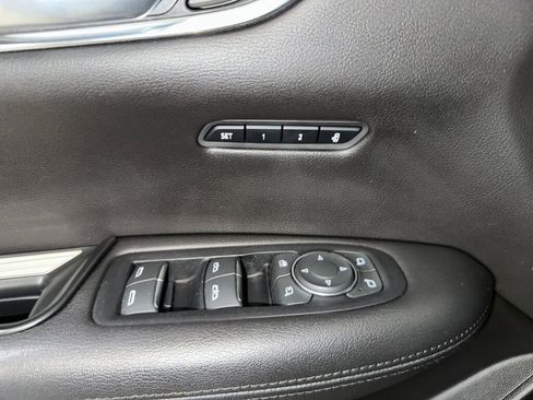 Used 2019 Cadillac XT5 Luxury image 6