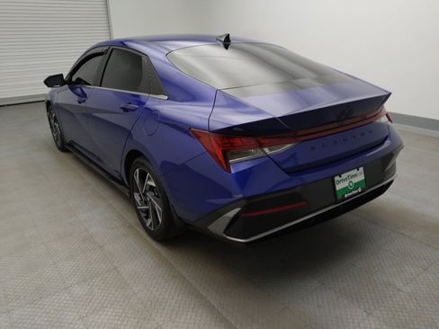 Used 2025 Hyundai Elantra SEL image 5