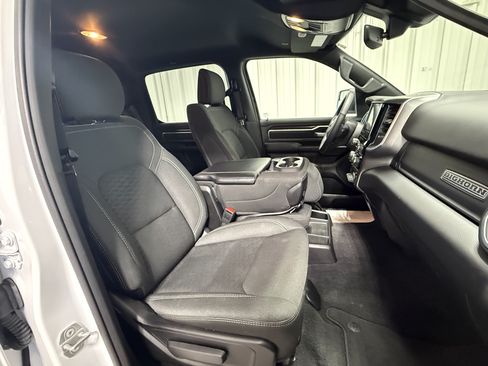 Used 2025 RAM 1500 Big Horn AWD/4WD image 9