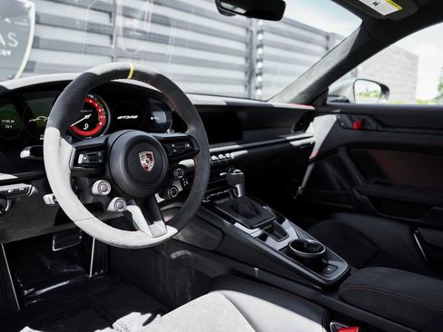 Used 2024 Porsche 911 GT3 RS RWD image 2