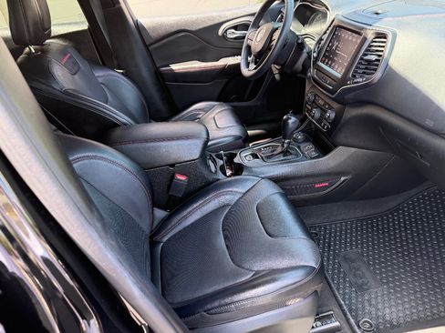 Used 2022 Jeep Cherokee Trailhawk w/ Sun, Sound & Nav Group AWD/4WD image 20