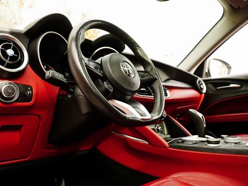 Used 2021 Alfa Romeo Stelvio Sprint w/ Sun & Sound Package image 9